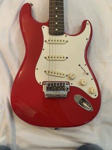 Fender squier stratocaster - squier,