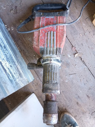 Hilti breaker