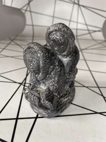 Vintage the wolf - wolf, sculptures