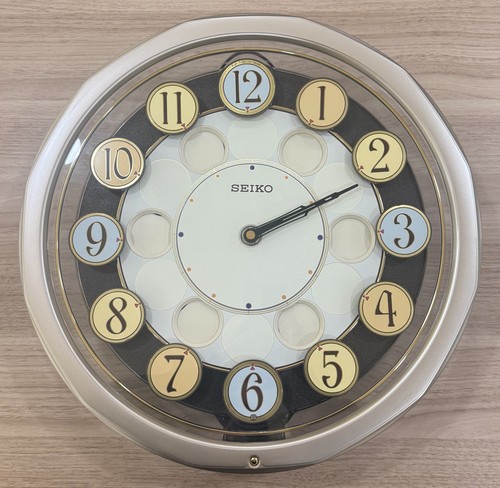 Seiko twirling numbers - seiko, "twirling