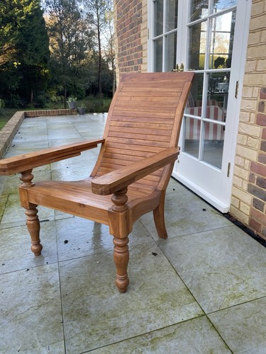 Hardwood plantation chair