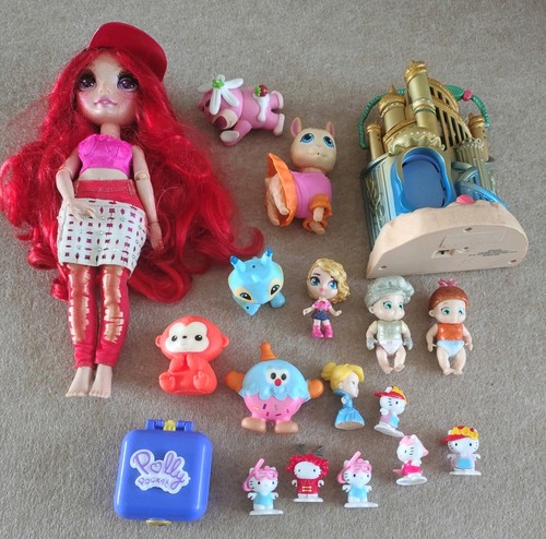 Girls toy bundle figures - toy,