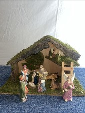 Vintage Premier Nativity Set in Wooden Stable With 9 Figures