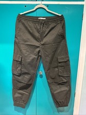 Zara Men Green Khaki Cuffed