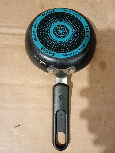 Tefal small non stick interior - non,