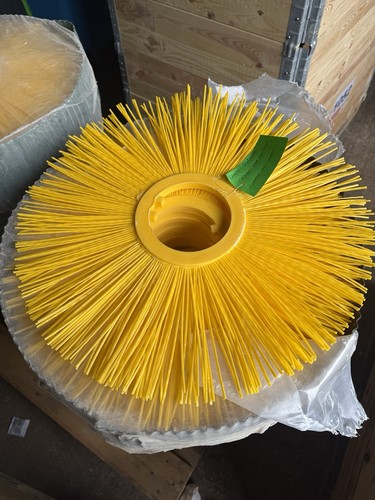 10x road sweeper brushes - 10x, yard