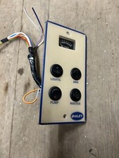 CARAVAN/MOTORHOME LUNAR  12V BATTERY METER/12V CONTROL PANEL