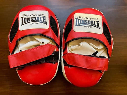 Excellent condition lonsdale - excellent,