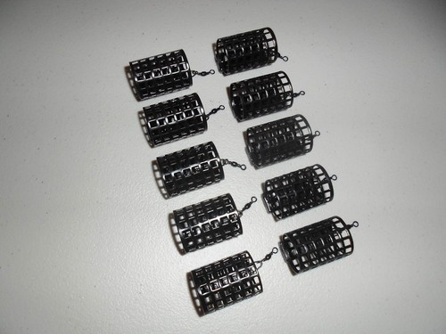 Round metal cage feeders - round,