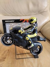 1:12 Minichamps Valentino