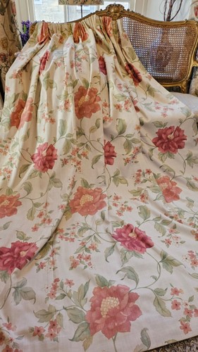 Beautiful pair montgomery - pair,