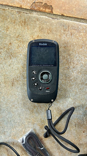 Damaged kodak playsport - kodak,
