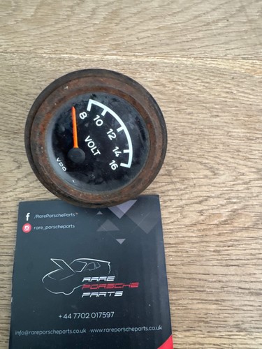 Porsche 914 voltmeter
