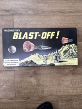 BLAST OFF ! Vintage Board Game