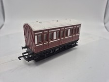 HORNBY R219 CALEDONIAN RAILWAYS 4 WHEEL COMPOSITE COACH 12