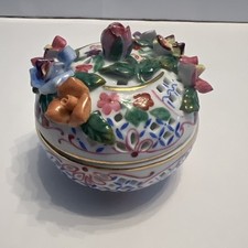 Vintage Floral Reticulated/
