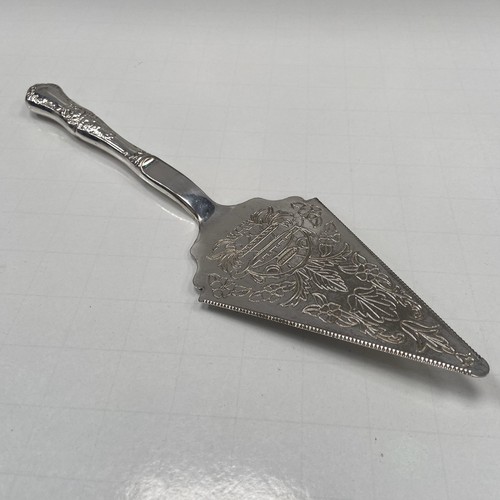Falstaff silver plated cake - silver,