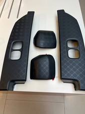 LAND ROVER DEFENDER - Chequer