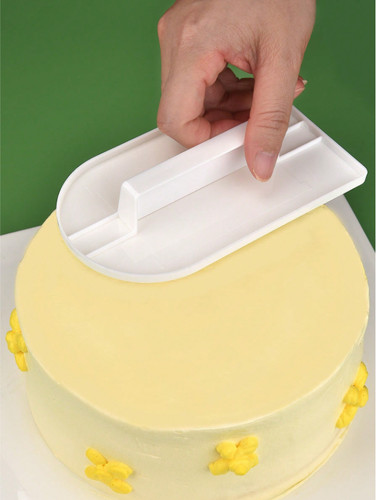 Cake decorating smoother - decorating,