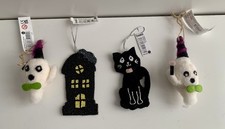 4 Halloween Hanging