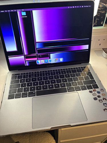 Apple macbook pro 13in 2017 - apple,