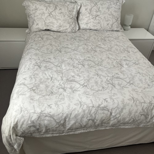 Myers double divan bed sprung - bed,