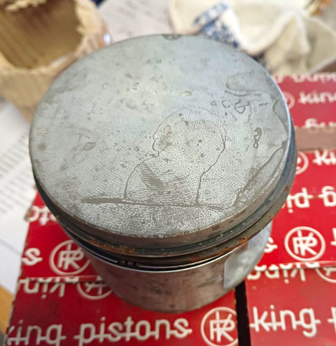 Ford 1600 pinto pistons - 1600,