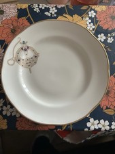 4 ROYAL TARA PLATES  CLADDAGH BROOCH BREAD AND BUTTER SIDE PLATES FINE CHINA