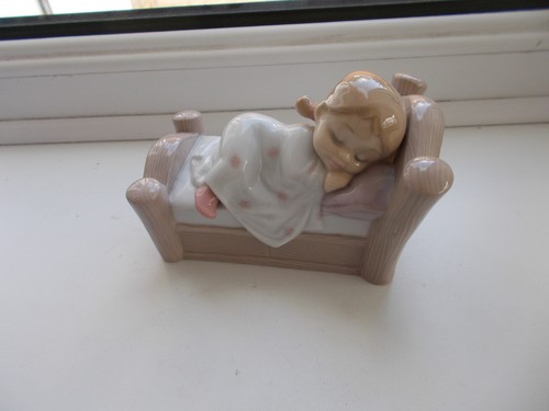 Lladro nao cosy dreams girl - lladro/nao,