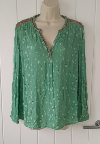 Mantaray green floral neck - mantaray,