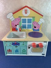 PEPPA PIG WOODEN TABLETOP KITCHEN.