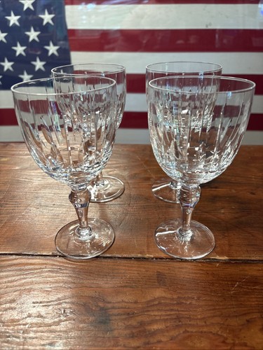 Lot stuart crystal - of, 4