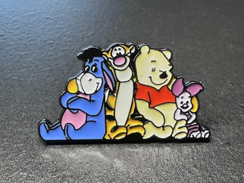 Winnie the pooh - enamel, pin