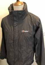 MEN'S BERGHAUS AQ2 JACKET SIZE