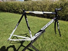 Tifosi Columbus Tubing Road