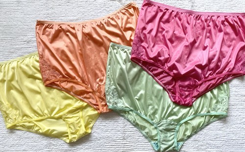 Vintage 80s vanity - vanity, fair