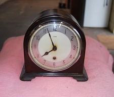 Vintage Art Deco Enfield Mantle Clock. Will Tick. With Key. 1930's Bakelite Case