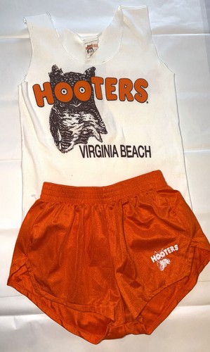 Vtg authentic hooters - 80’s,