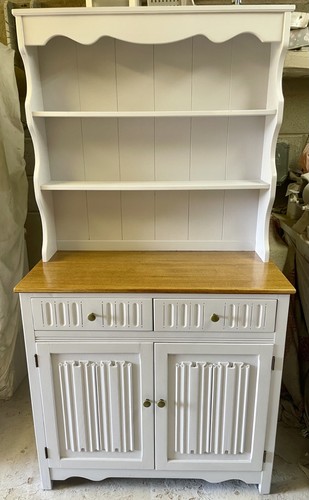 Welsh dresser - dresser,