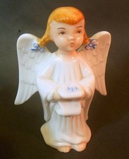 Vtg BOEHM Singing ANGEL Porcelain Figure CHRISTMAS Choir