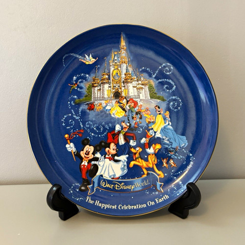 Walt disney world happiest - walt,