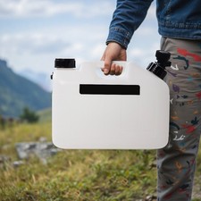 10/18/25L Plastic Water