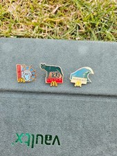 McDonald's Pin Badge Vintage Bundle X 3 , Roma, Hawai & New Yourk