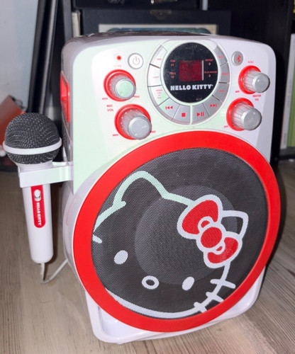 Hello kitty karaoke machine - karaoke,