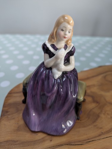 Royal doulton figurine - royal,