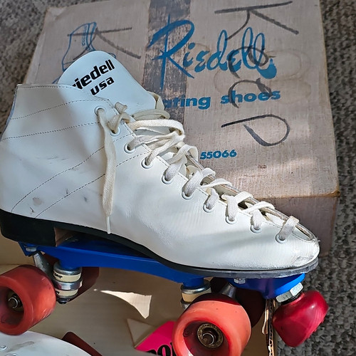 Riedell skating shoes - riedell, white
