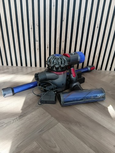 Dyson cordless vacuum - dyson, v7