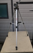 1 x Bosch BS150 Professional Laser Level / Camera Adjustable Tripod Stand 