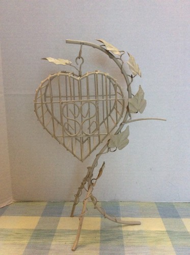 Vintage wire metal gray - vintage,