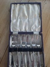 Vintage Set Of 6 X EPNS Cake Forks
